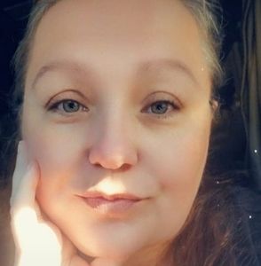 Meet your Posher, Manda